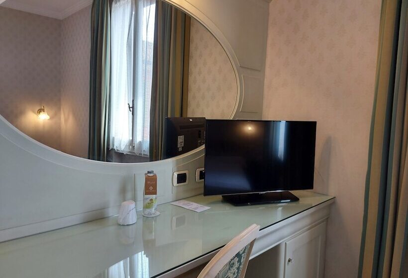 اتاق استاندارد, Phi Hotel Canalgrande