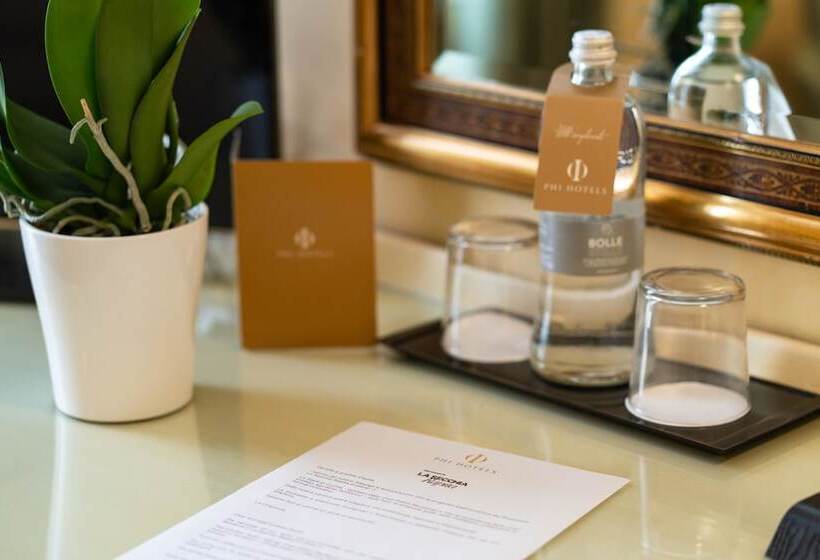 سوییت جونیور, Phi Hotel Canalgrande