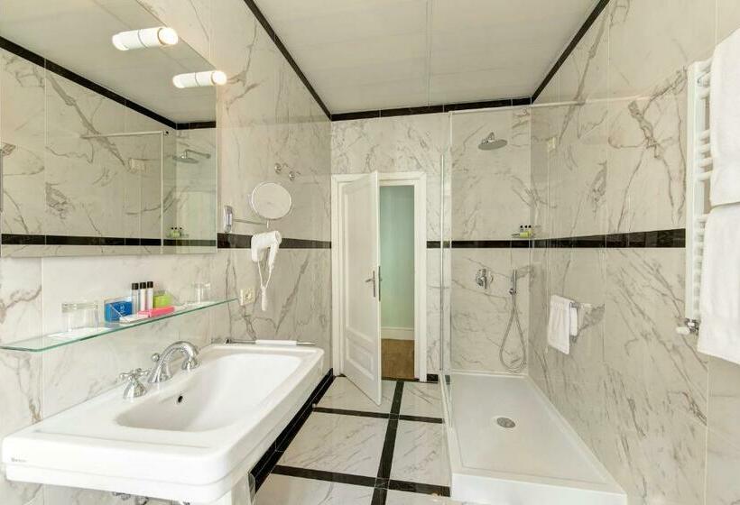 חדר סופריור, Quirinale