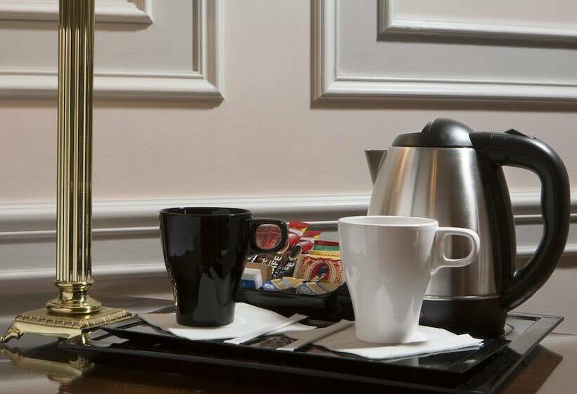 חדר בסיסי, Quirinale