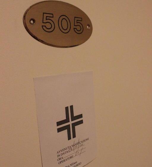 اتاق استاندارد, Rex Milano