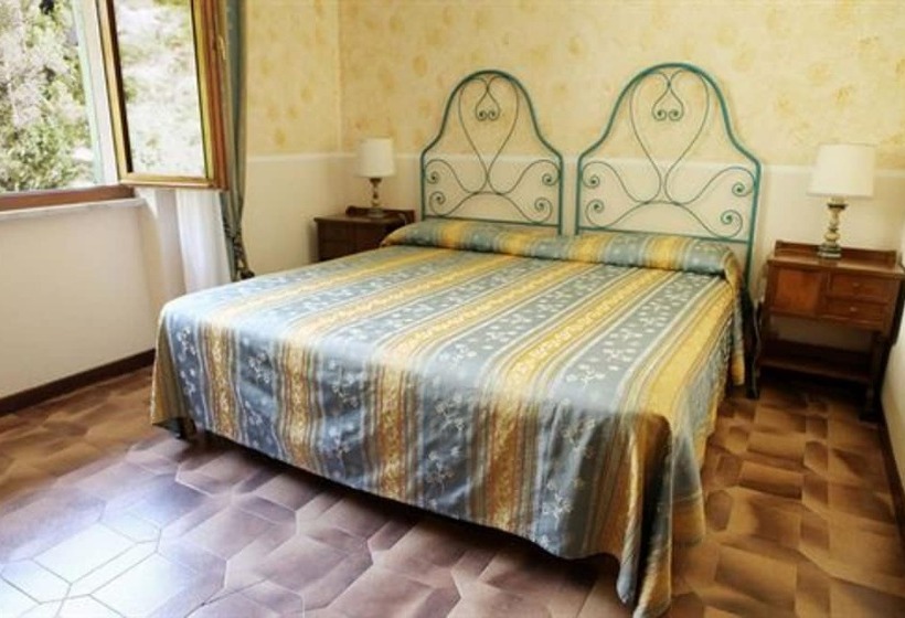 غرفة قياسية مطلّة علي الحديقة, Royal Sporting