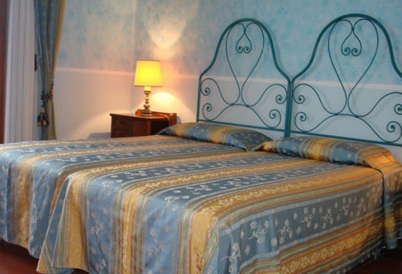 Triple Room Sea View, Royal Sporting