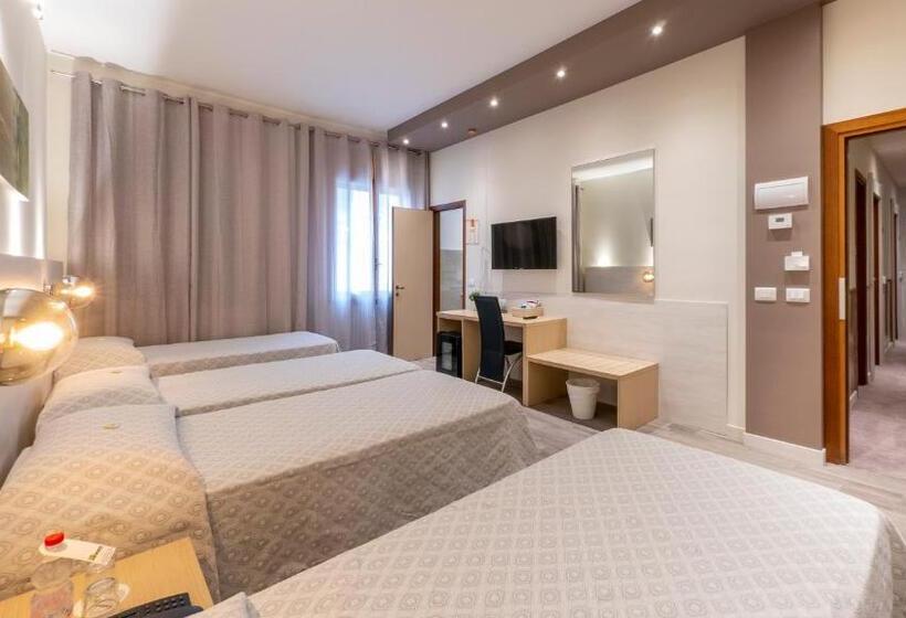 اتاق استاندارد سه نفره, San Marco