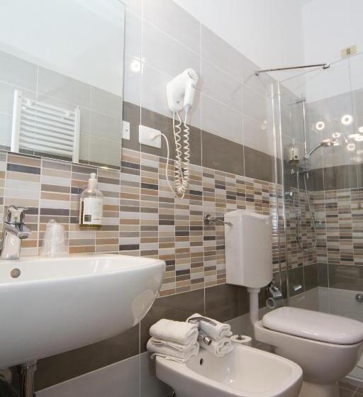 اتاق استاندارد سه نفره, San Marco