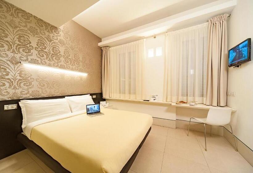 스탠다드 룸, Savoy