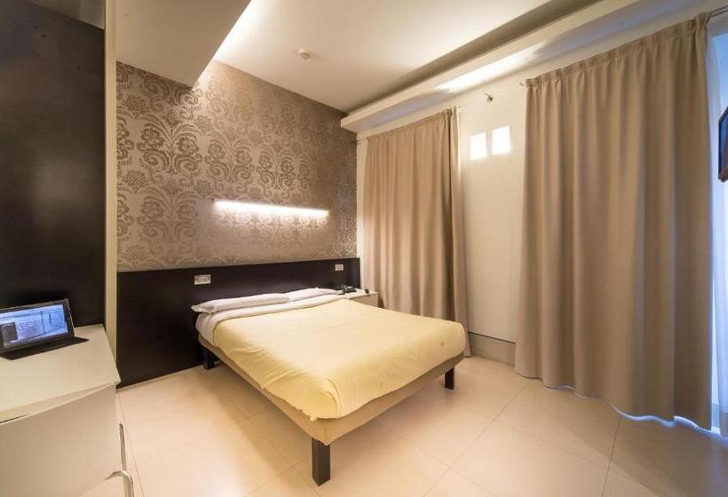 스탠다드 룸, Savoy