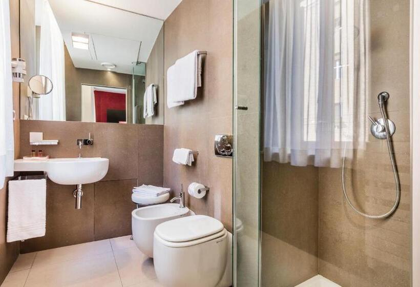 수피리어 룸, Savoy