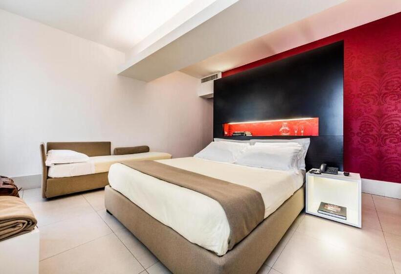 디럭스 룸, Savoy