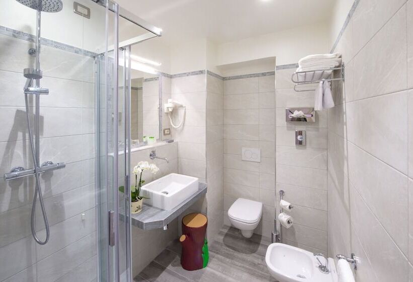 高级大房间, Sempione