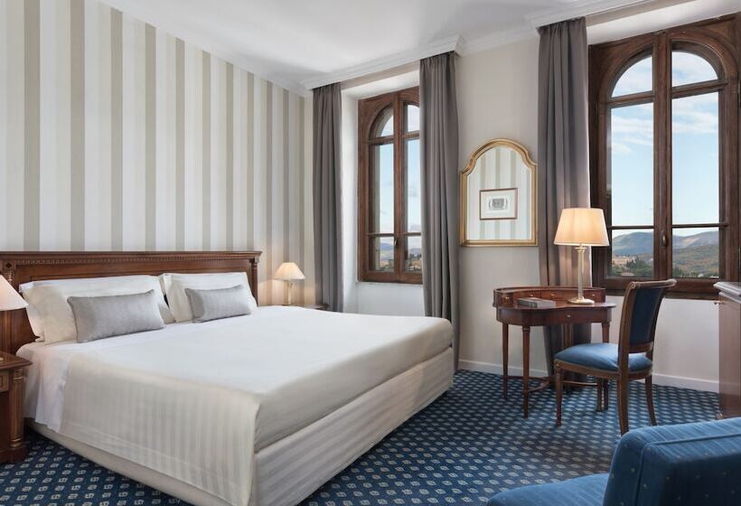 Номер Superior, Sina Brufani