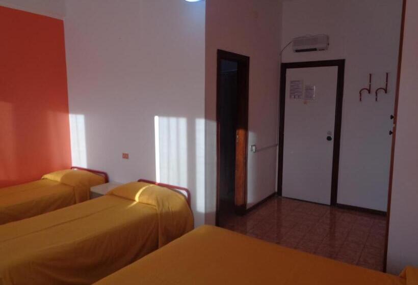 클래식 4인 룸, Siris