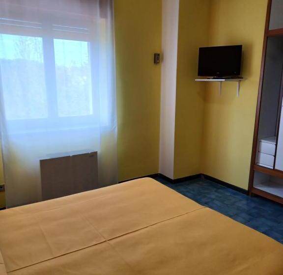 침실 2개 아파트, Siris