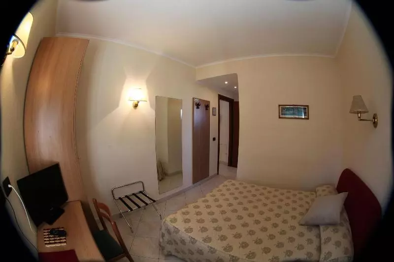 Quarto Superior Individual, Stella