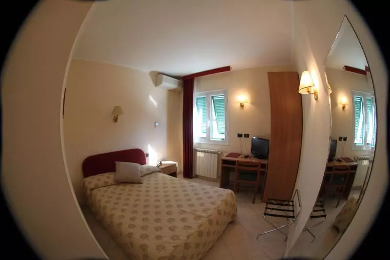 Quarto Superior Individual, Stella