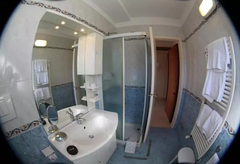 Quarto Superior Individual, Stella