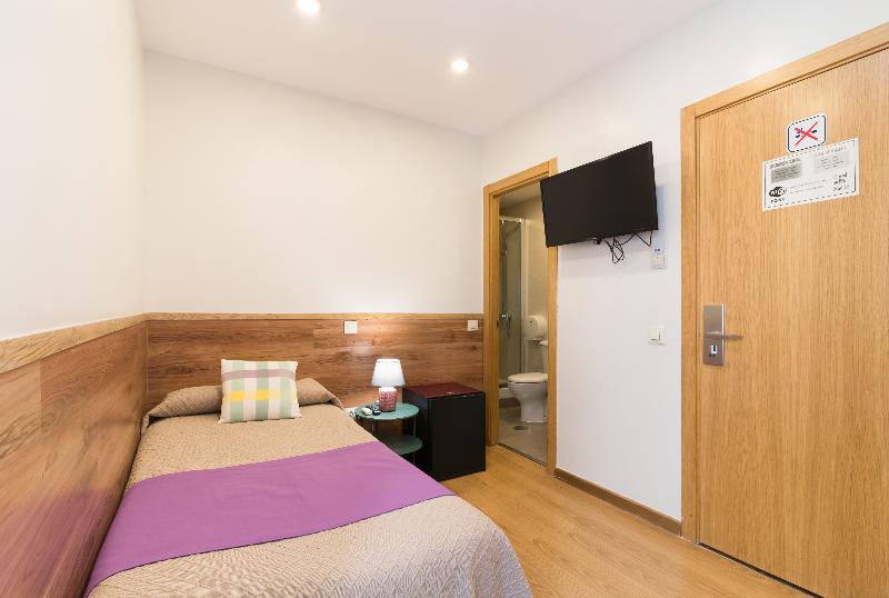 غرفة قياسية ثلاثية, Stella