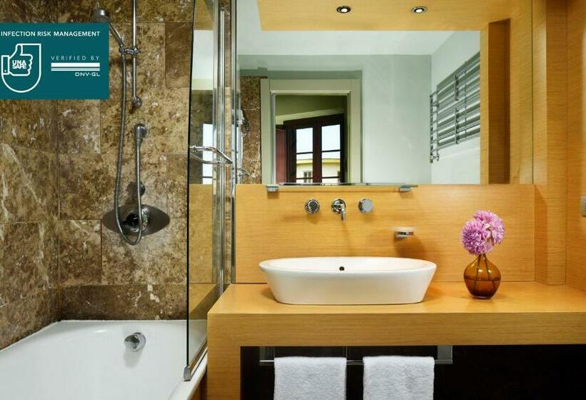 اتاق کلاسیک, Unahotels Napoli