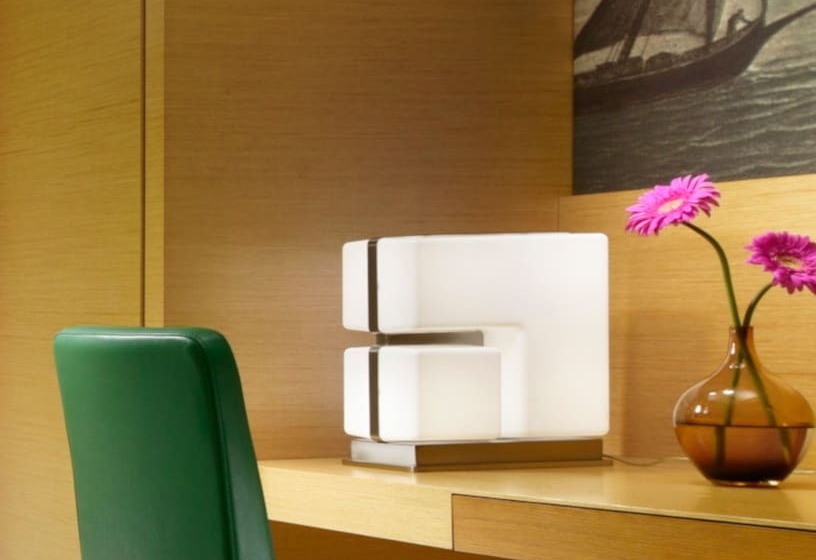 اتاق کلاسیک, Unahotels Napoli