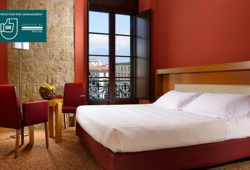 اتاق اجرایی, Unahotels Napoli