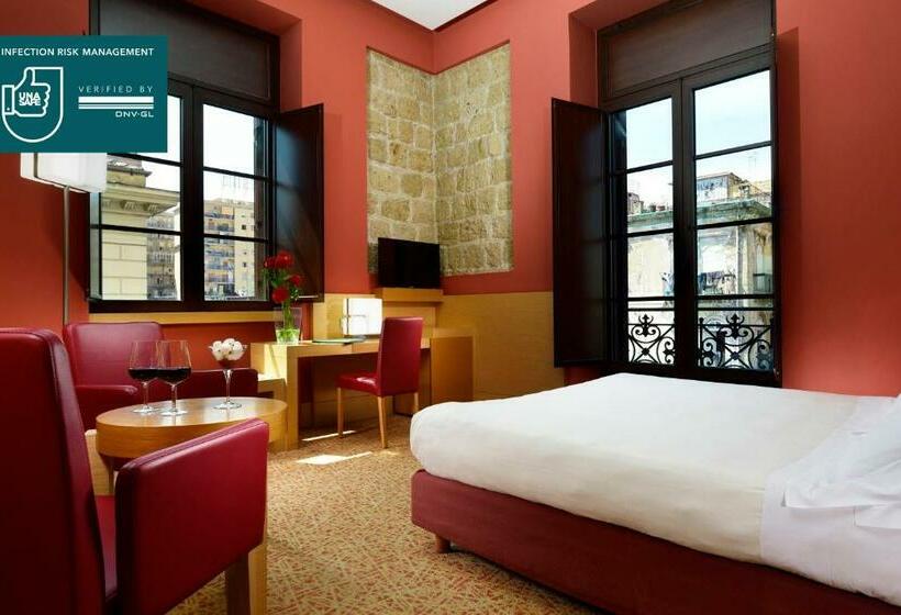 اتاق اجرایی, Unahotels Napoli