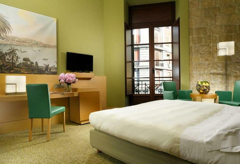 اتاق اجرایی, Unahotels Napoli