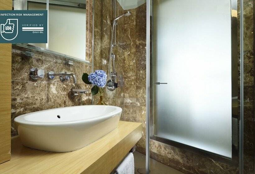 اتاق اجرایی, Unahotels Napoli