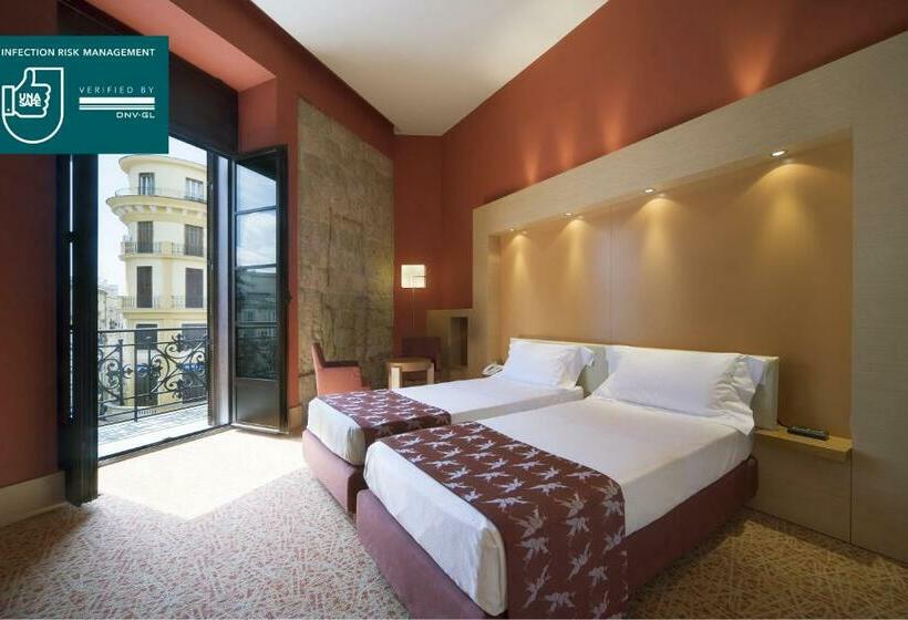 اتاق سوپریور, Unahotels Napoli