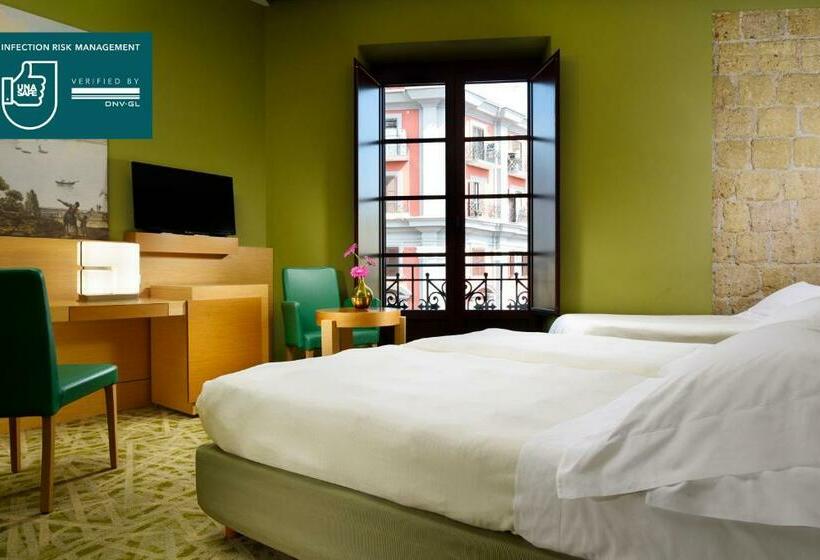 اتاق سوپریور, Unahotels Napoli