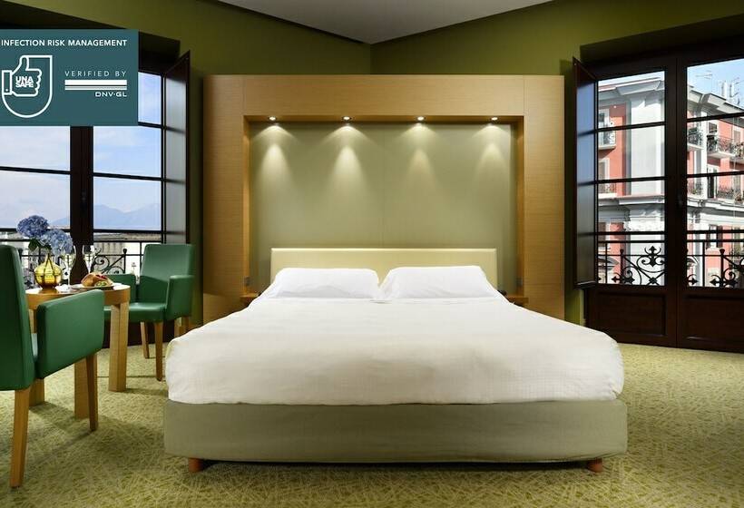 اتاق سوپریور, Unahotels Napoli