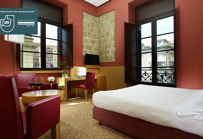 اتاق سوپریور, Unahotels Napoli