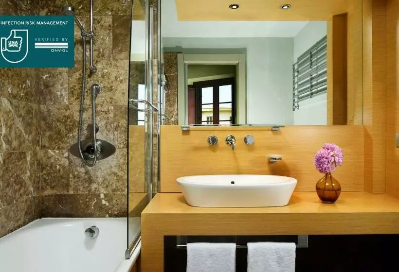 اتاق سوپریور سه تخته, Unahotels Napoli