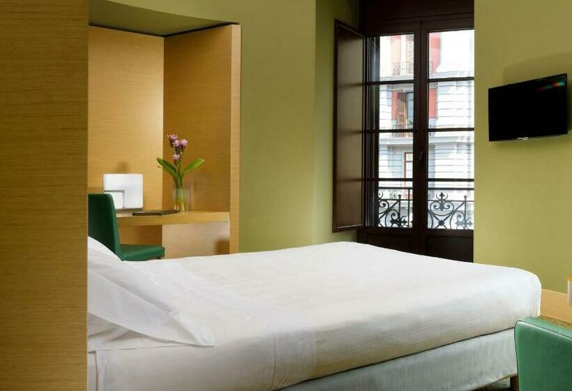 اتاق کلاسیک یک تخته, Unahotels Napoli