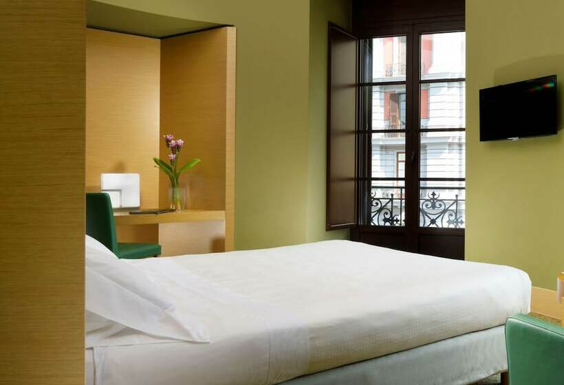 اتاق کلاسیک یک تخته, Unahotels Napoli