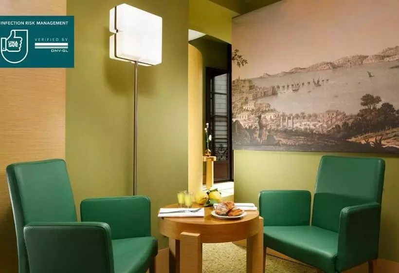 سوییت, Unahotels Napoli