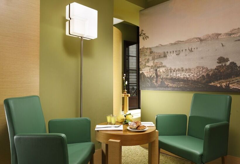 سوییت, Unahotels Napoli