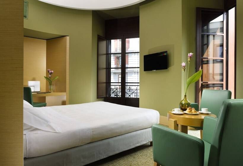 سوییت, Unahotels Napoli