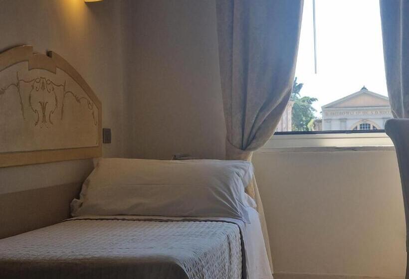 חדר סטנדרט יחיד, Virgilio