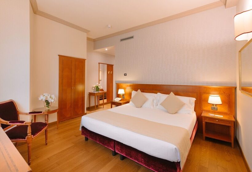 سوییت جونیور, Windsor Hotel Milano