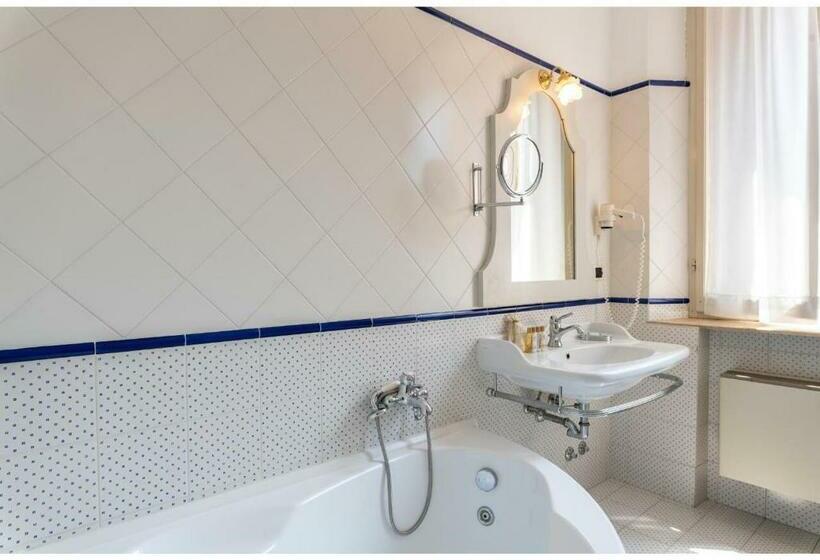 اتاق لوکس, Phi Hotel Canalgrande