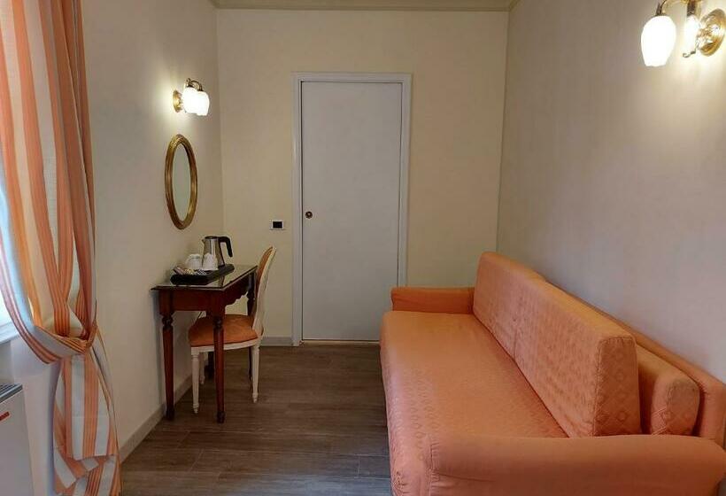 سوییت جونیور, Phi Hotel Canalgrande