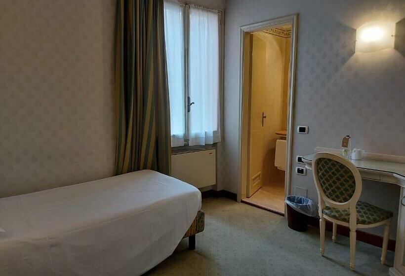 اتاق استاندارد یک نفره, Phi Hotel Canalgrande