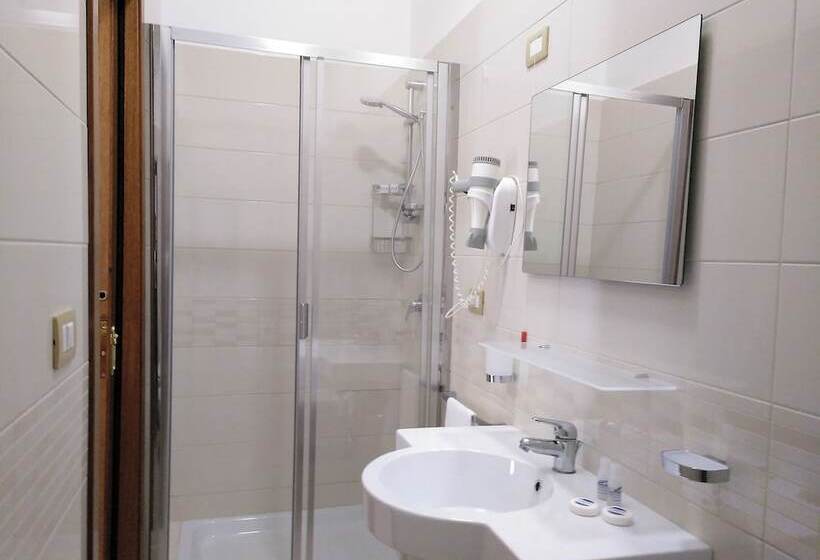 Номер Стандарт Трехместный, Villaggio Turistico La Mantinera