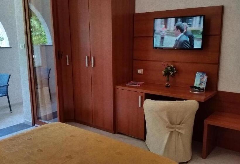标准间, Villaggio Turistico La Mantinera