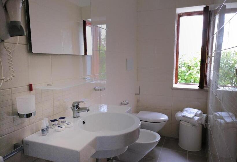 家庭间, Villaggio Turistico La Mantinera