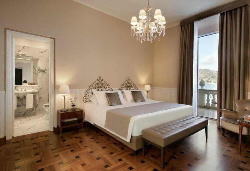 סוויטת דלוקס נוף לים, Grand Hotel Miramare