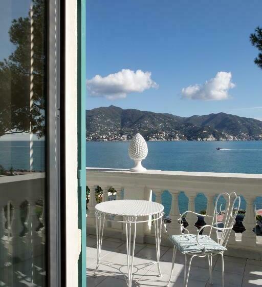 סוויטת דלוקס נוף לים, Grand Hotel Miramare