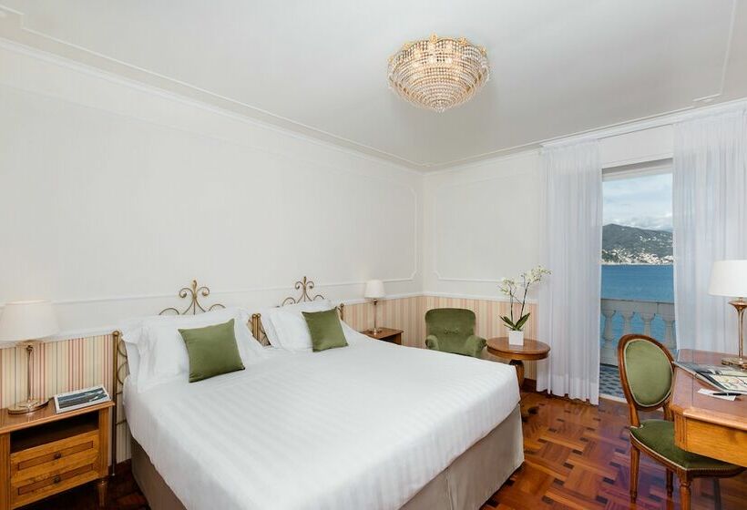 סוויטת דלוקס נוף לים, Grand Hotel Miramare