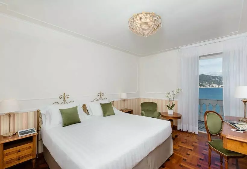 Suite Deluxe Vista Mare, Grand Hotel Miramare