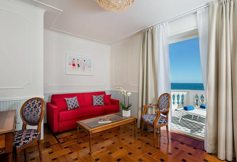 סוויטת דלוקס נוף לים, Grand Hotel Miramare